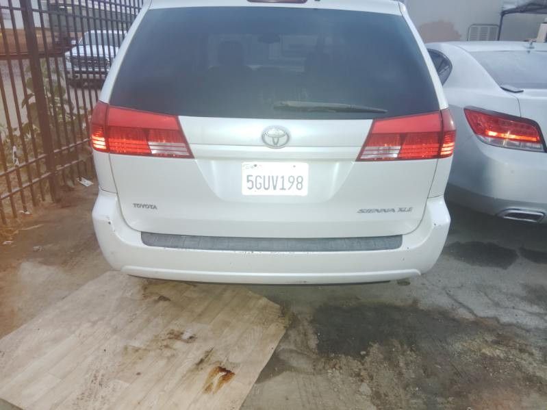 Toyota Sienna 2005