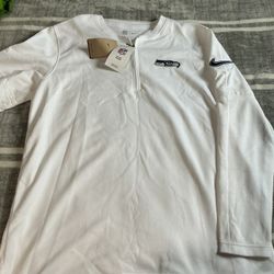 New With Tags Size Large Seattle Seahawks White Long Sleeve 
