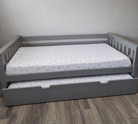 Twin bed