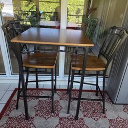 Bar Table With 2 Bar Stools 