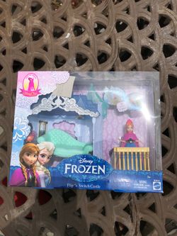 Disney Frozen Flip n Switch Castle