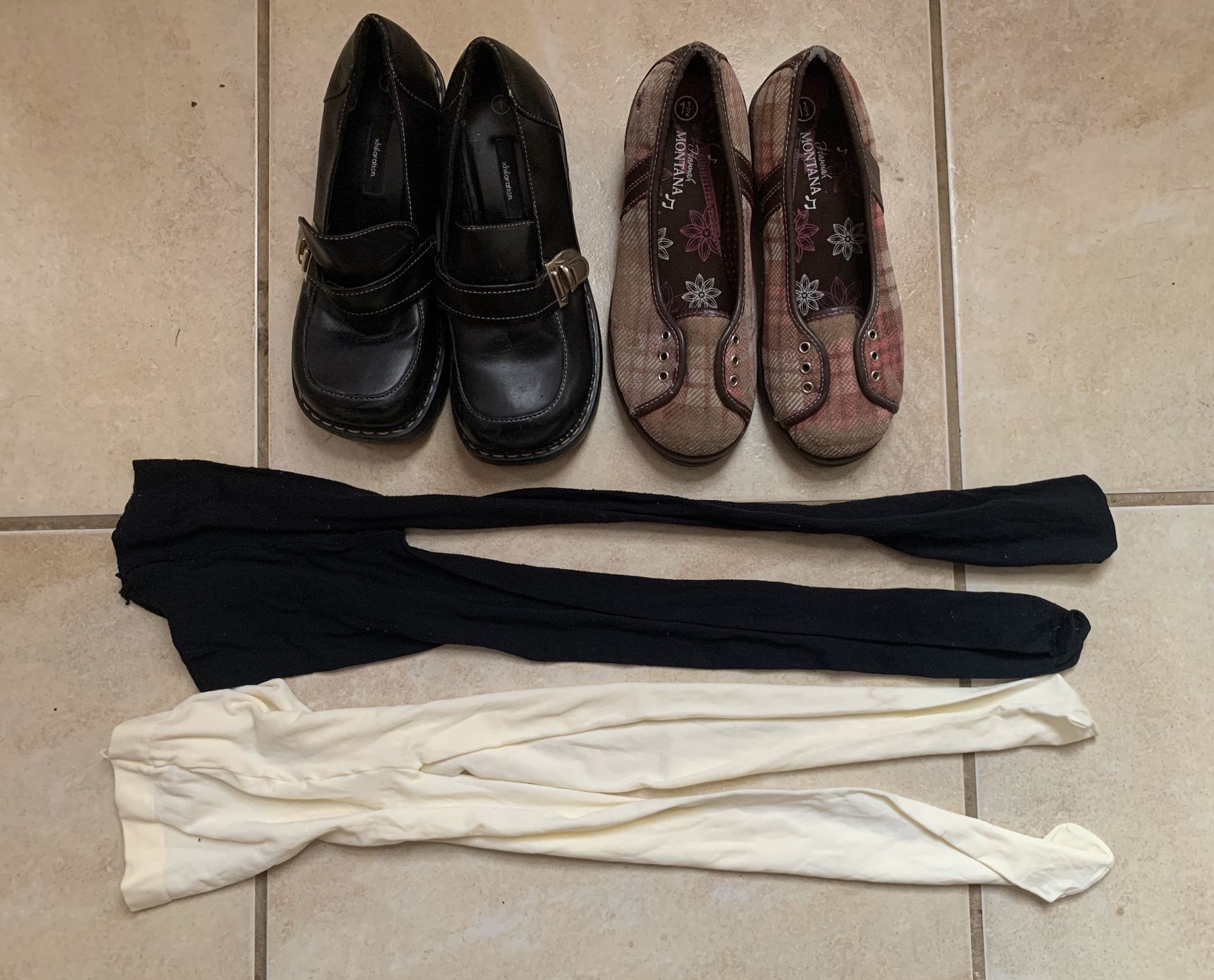 Girls shoes size 1 and 1.5 shoes and stockings
