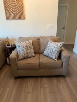 Love seat