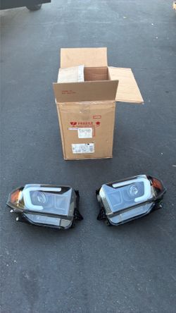 Toyota Tundra 14-21 SPYDER headlights