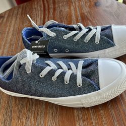 Converse Size 6
