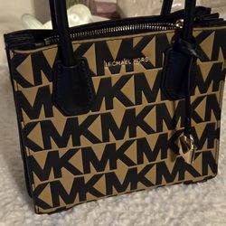 Michael Kors Mk Tote 