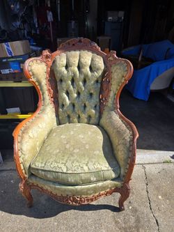 Vintage kissing bird chair