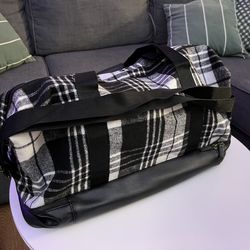 CUTE Weekender Bag: new without tags
