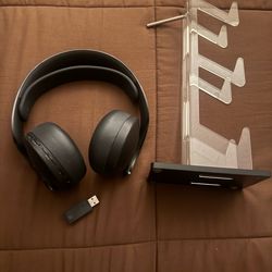 PS5 HEADSET GOOD CONDITION