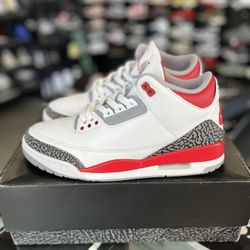 Jordan 3 “Fire red” size 11