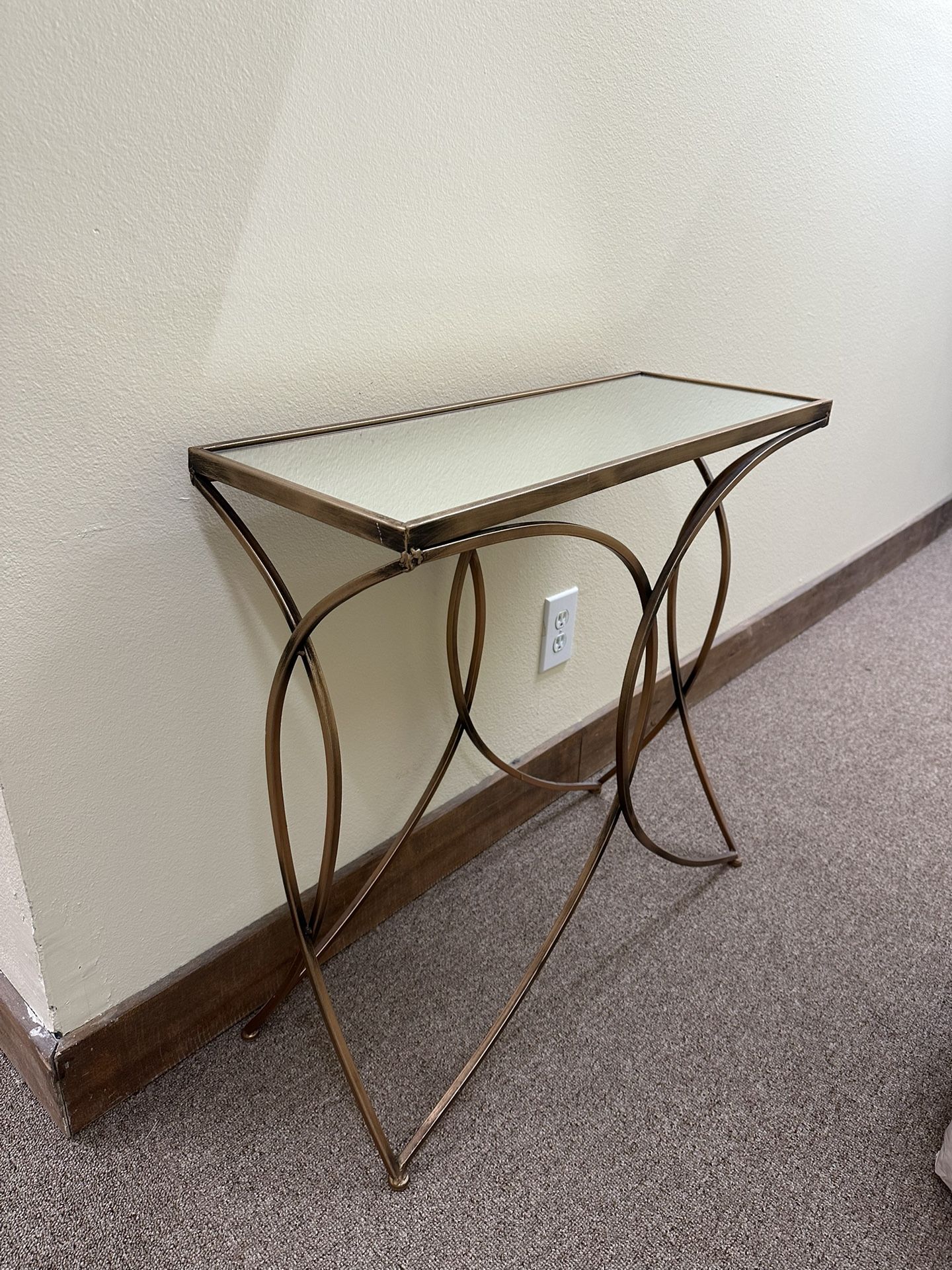 Vintage Gold Stand With Mirror Top