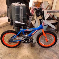 Dynacraft Hot Wheels 16" Bike