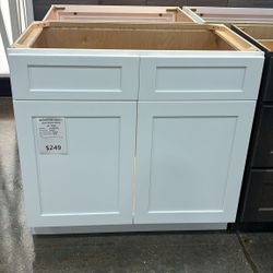 White Shaker Bathroom Vanities 36" Wide