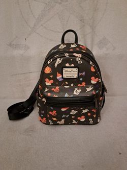 Disney Loungefly Halloween Backpack Style Purse In Excellent New Condition Unused