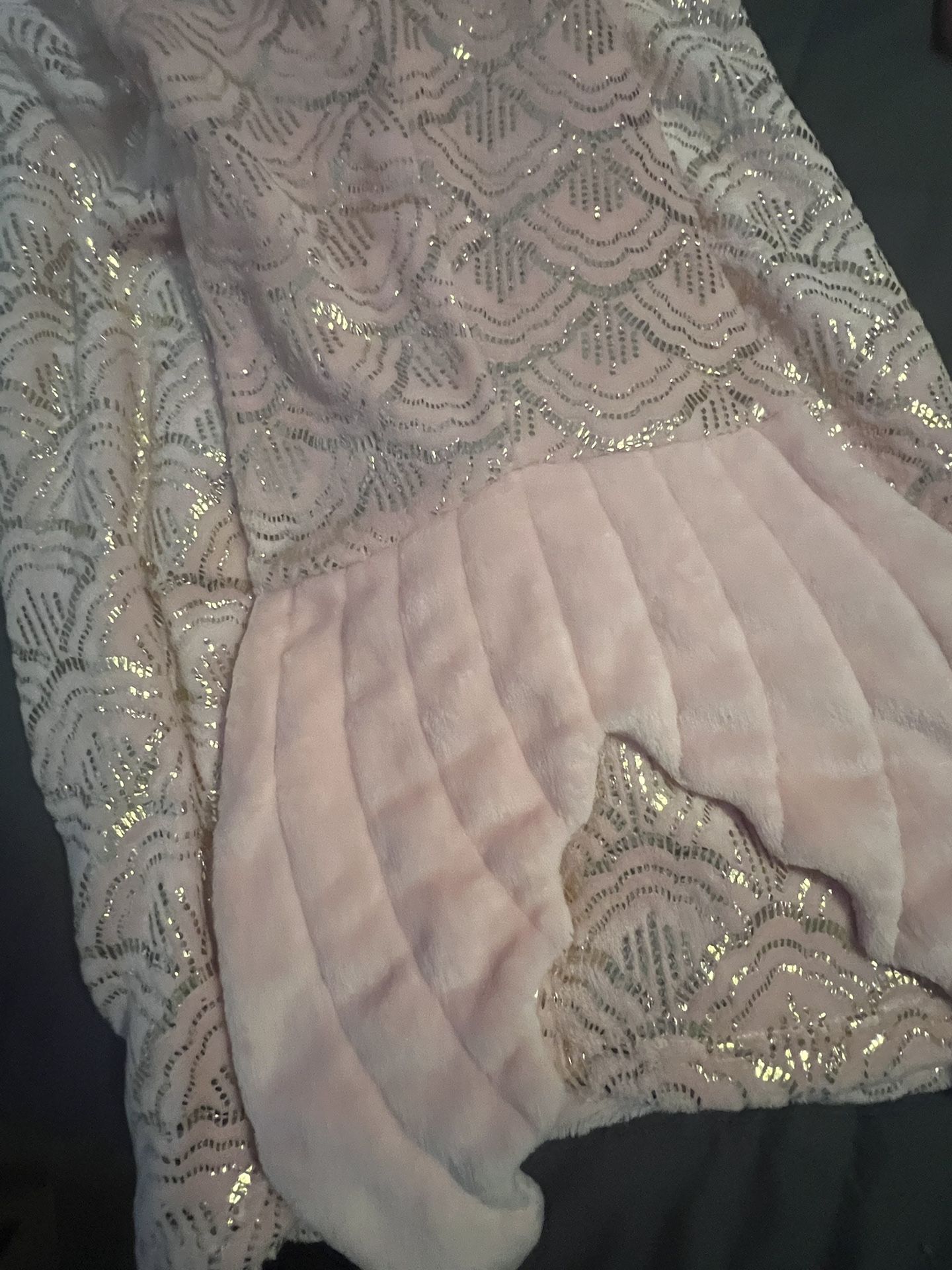 Mermaid tail blanket