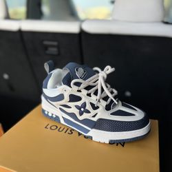 LV Shoes Size 10