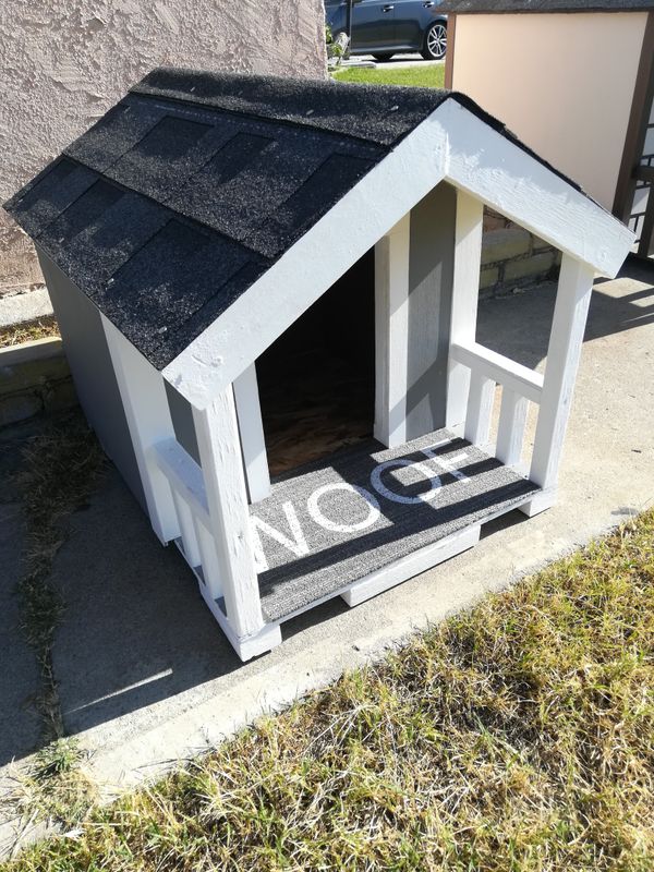 Small insulated dog house. for Sale in Colton, CA OfferUp