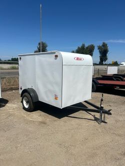 Enclosed Light Cargo 5x8