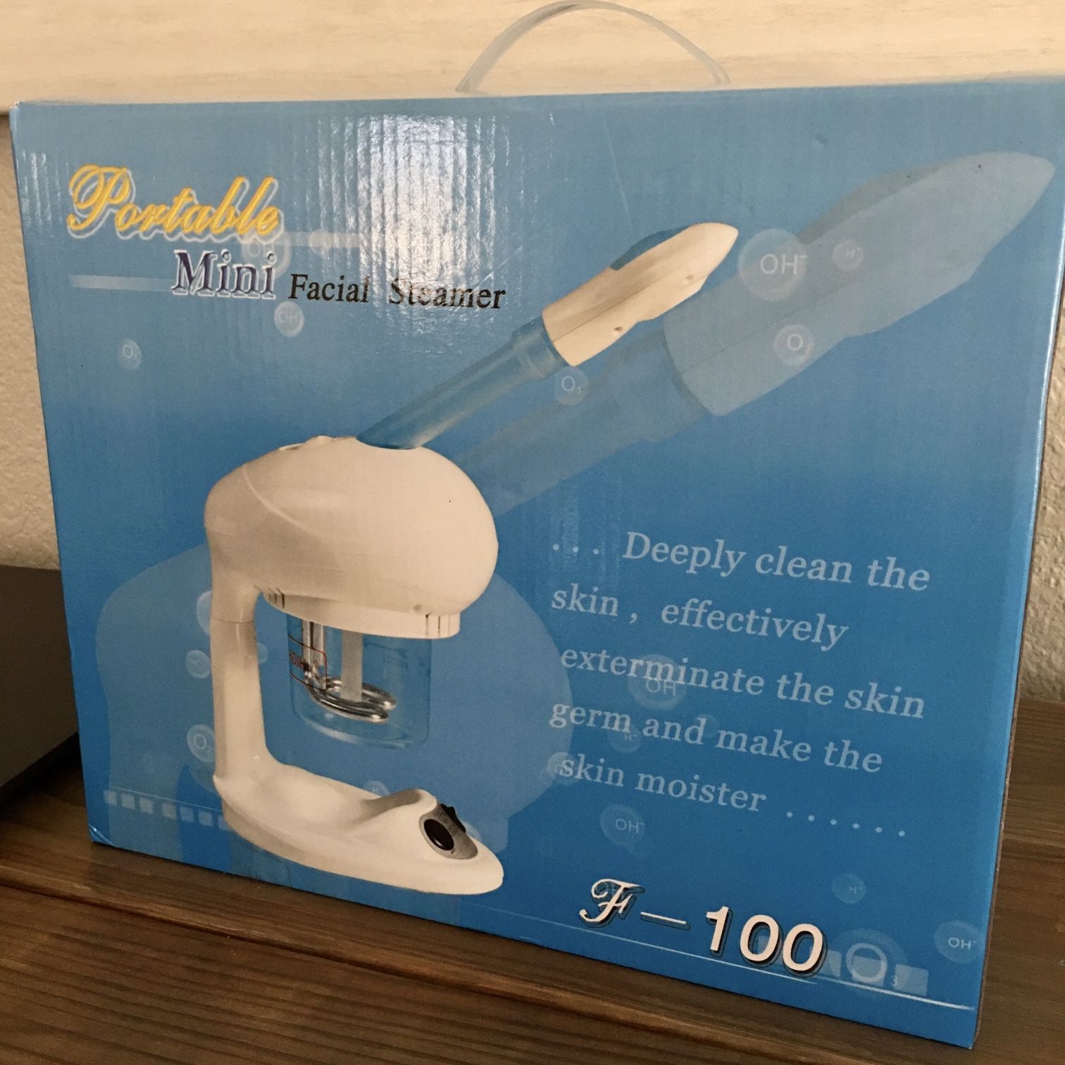 Portable facial steamer