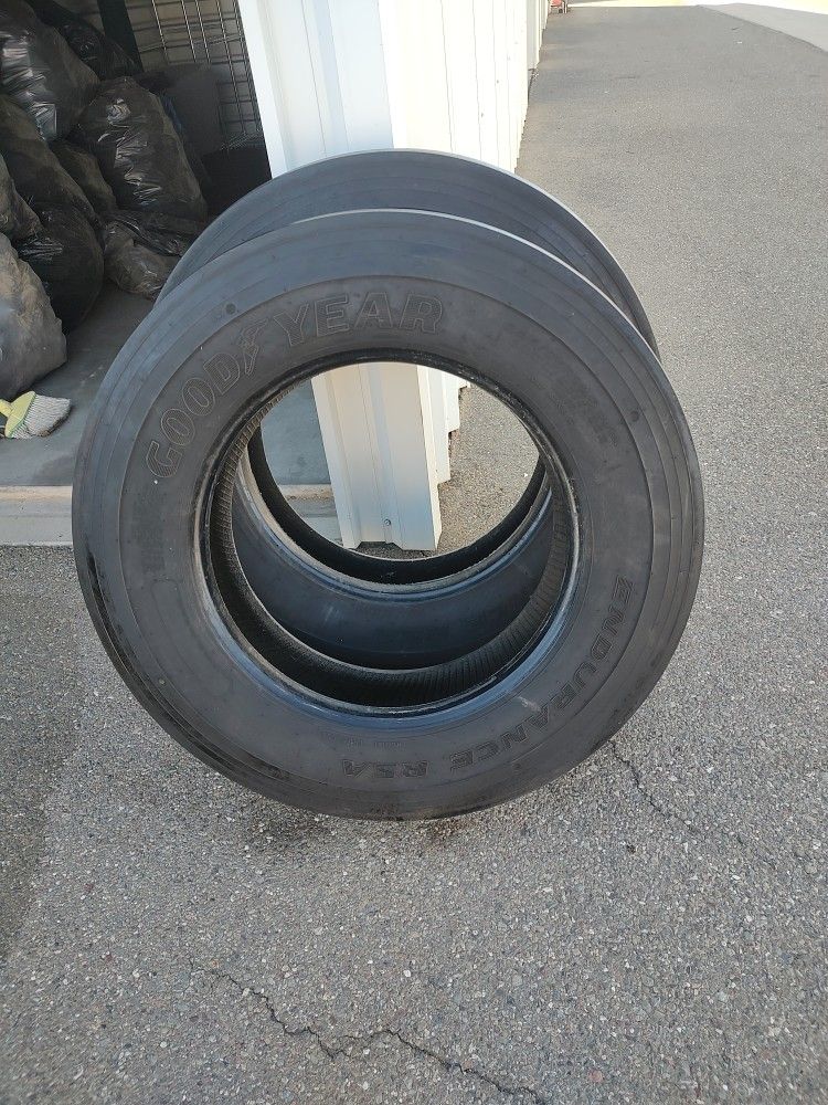 Motorhome Tires