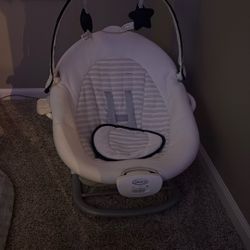 Graco Swing And Detachable Chair $80