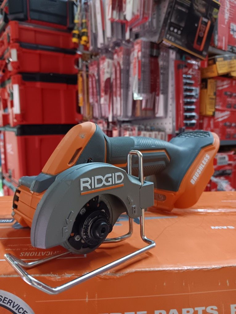 Ridgid 18V Sub Compact Brushless Cordless Multi Material Saw