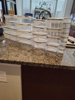 Special of the week set of 24 plastic containers for $25 New