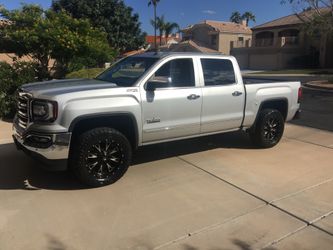 FUEL WHEELS AND NITTO RIDGE GRAPLER TIRES
