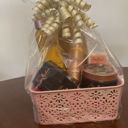 Shea Mother Days Basket $32.00