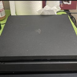 PS4  Slim