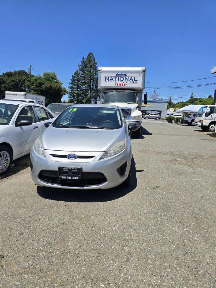2013 Ford Fiesta