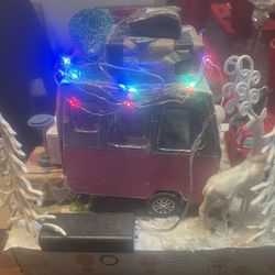Cute Christmas Camper 