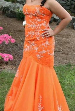 Prom/homecoming dress