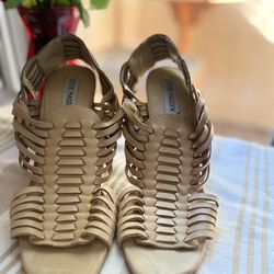 Steve Madden Cream Wedge Heels – Size 9.5 – Great Condition