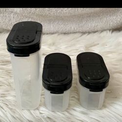 Vintage Tupperware modular mates spice containers