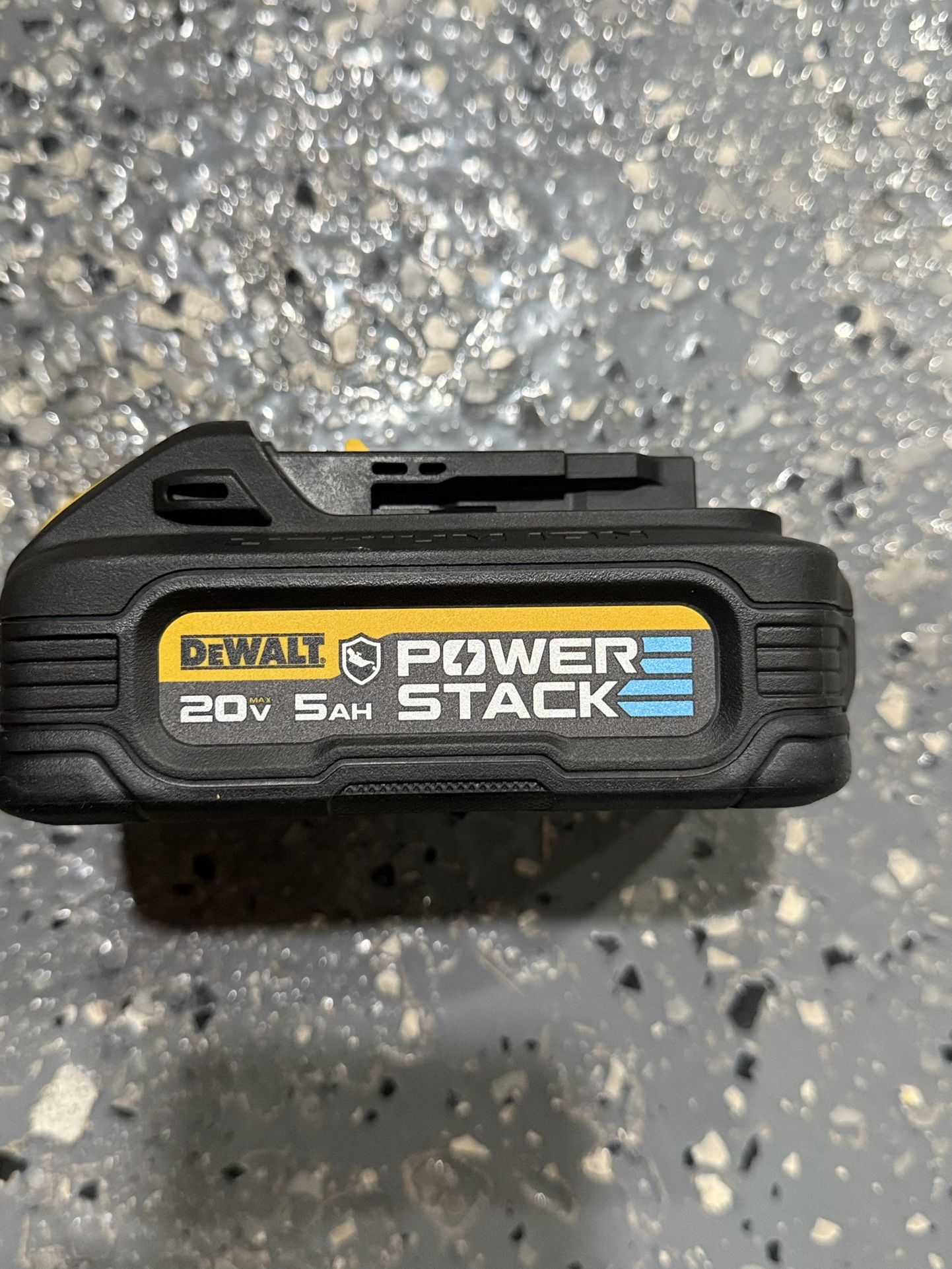 New Dewalt Battery 5 Power Stack Oil