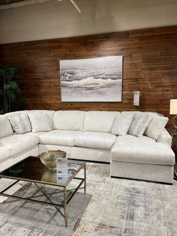 Versatile style 2 pc ultra soft seating Sectional w/Chaise