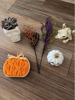 Halloween Decor