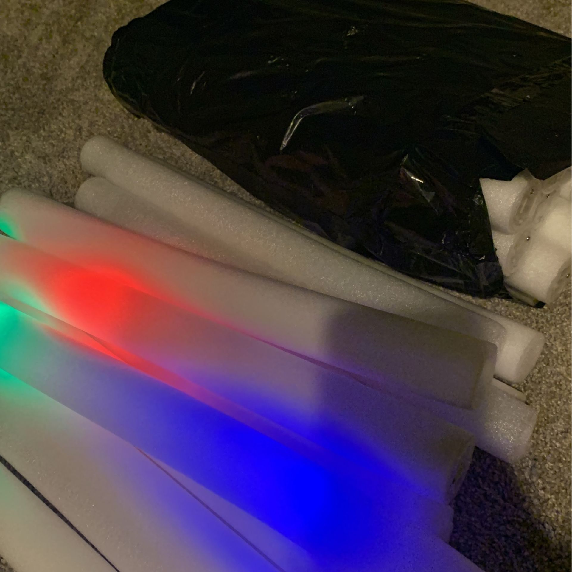 35 Large Light Up Glow Sticks for Sale in Kirkland, WA OfferUp