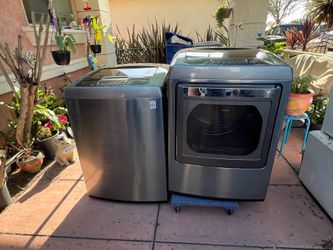 Washer and dryer set