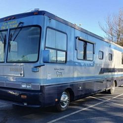 1997 Safari Sahara Motor Coach 