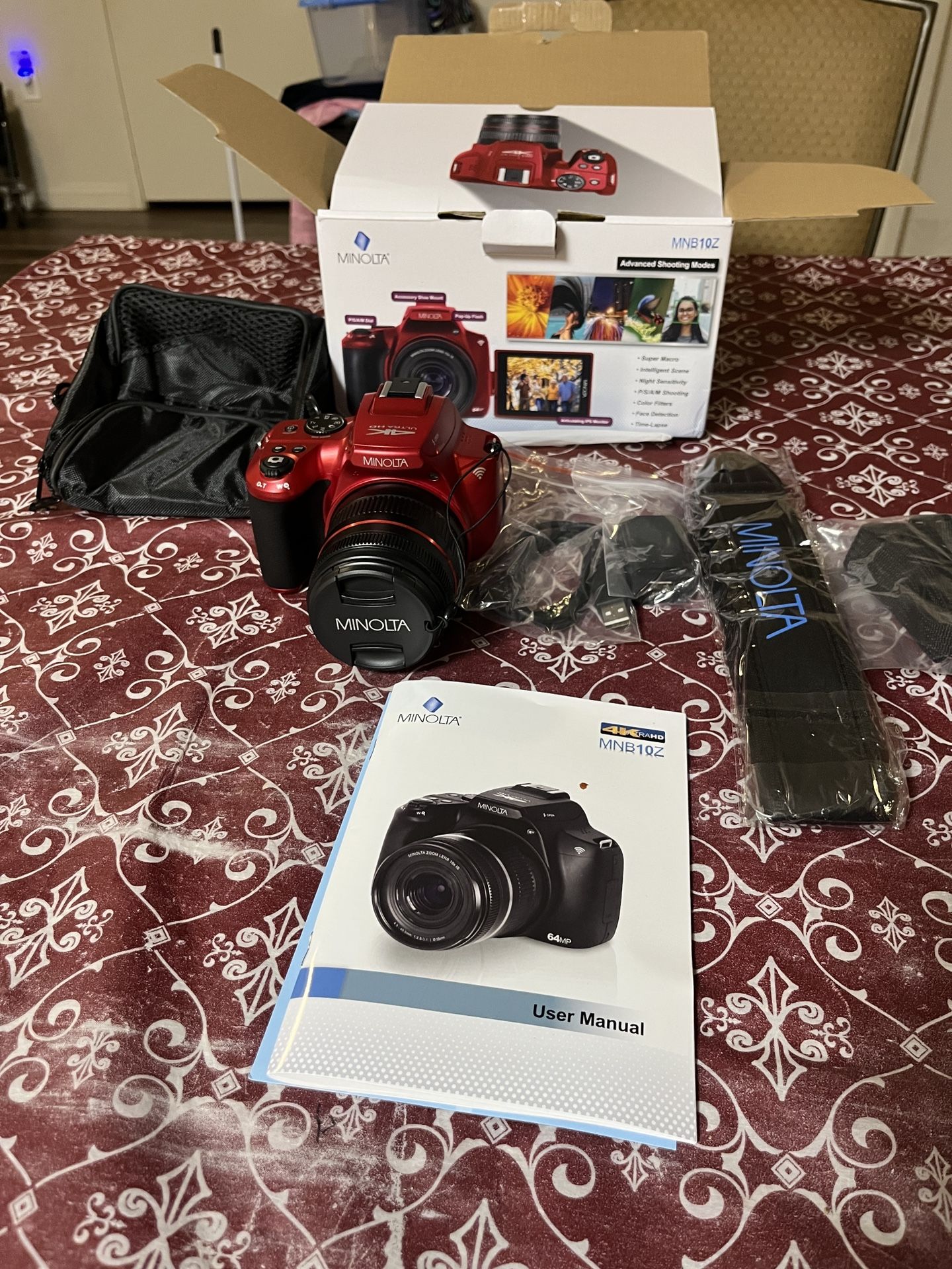 Minolta 64 Mega Pixels Digital Camera