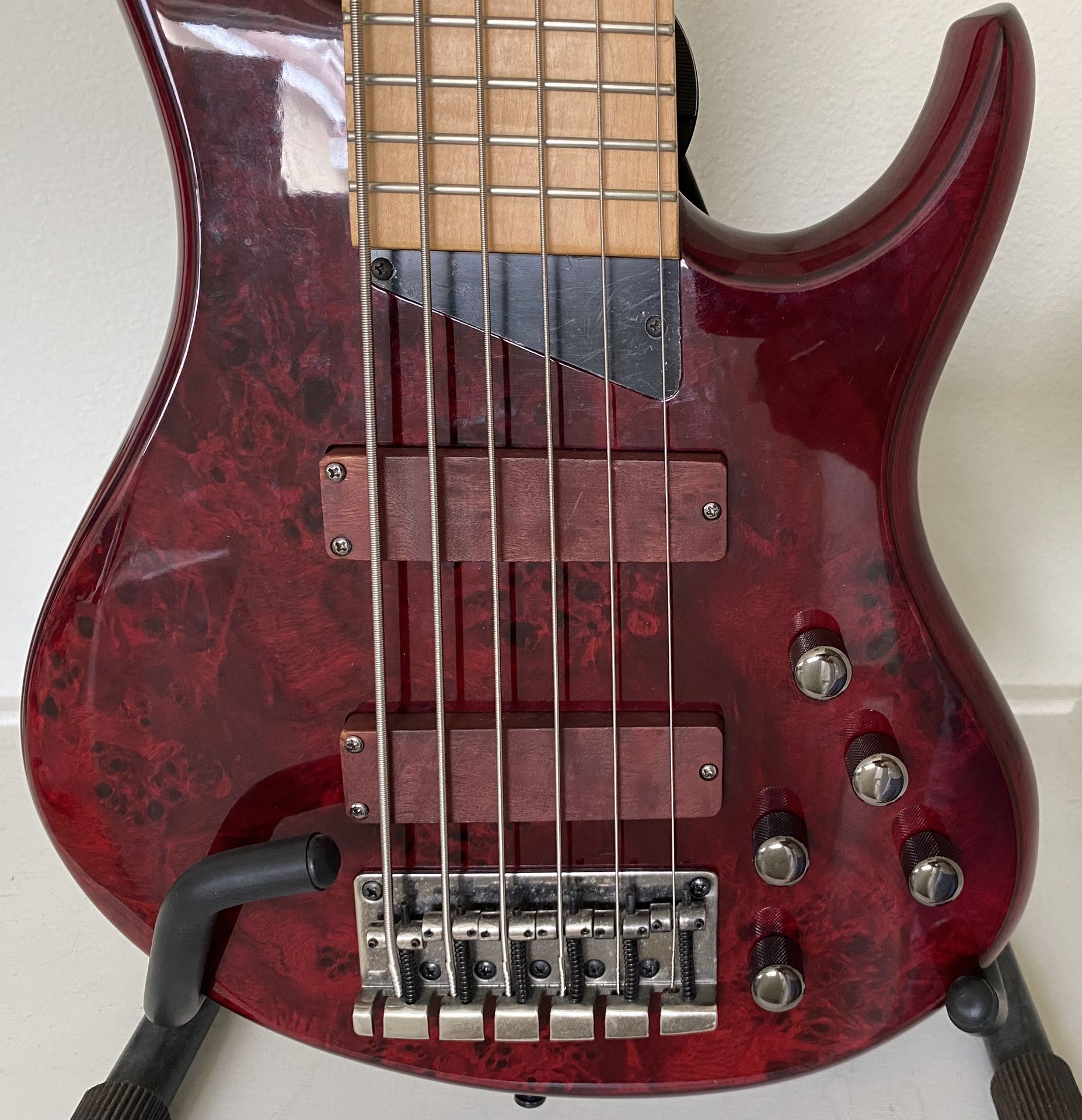 MTD KZ Kingston Z Bass Z6 with gig bag