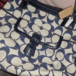 Large Signature Coach Purse 