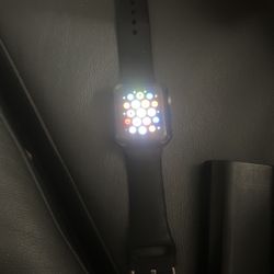 Apple Watch Series 3 / 38mm