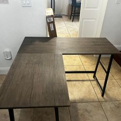 Corner Desk 