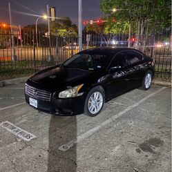 2010 Nissan Maxima