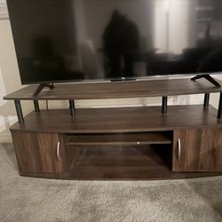 TV Stand / Entertainment Center – $40 OBO