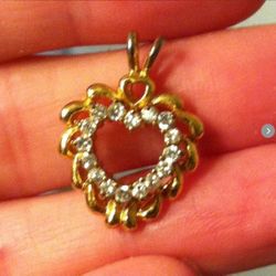 Beautiful Shiny Clear Rhinestones Gold Tone Costume Heart Pendant.. 