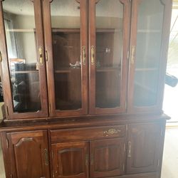 FREE cabinets/drawers 